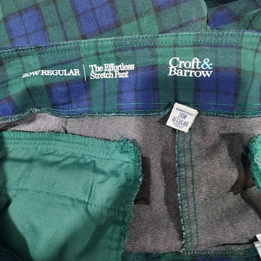 Croft & Barrow Blue and Green Plaid Effortless Stretch Bootcut Pants in Size 20W
